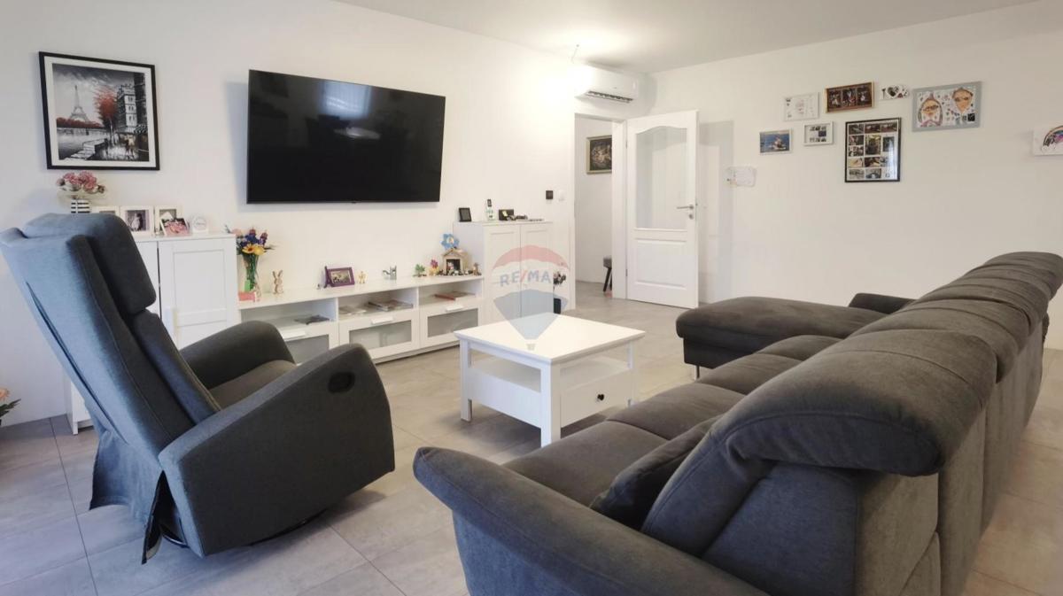 Istra, Loborika – Samostojna hiša, 225 m²