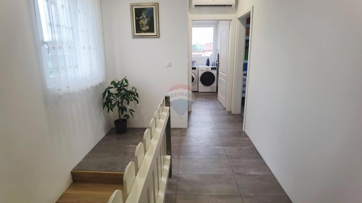 Istra, Loborika – Samostojna hiša, 225 m²