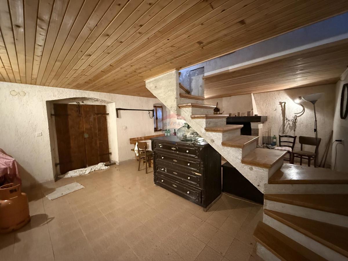 ISTRIA, ŽMINJ – Beautiful Estate with Building Land