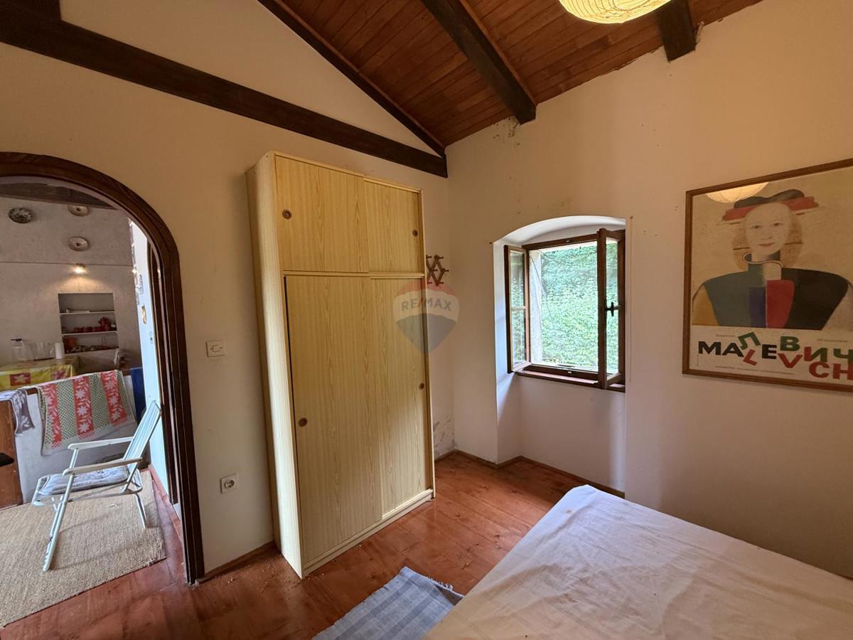 ISTRIA, ŽMINJ – Beautiful Estate with Building Land
