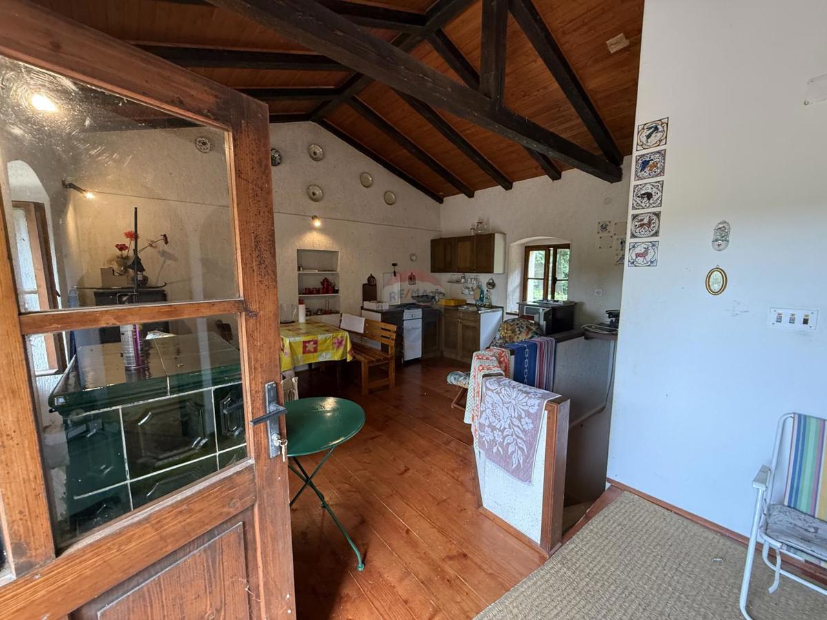 ISTRIA, ŽMINJ – Beautiful Estate with Building Land