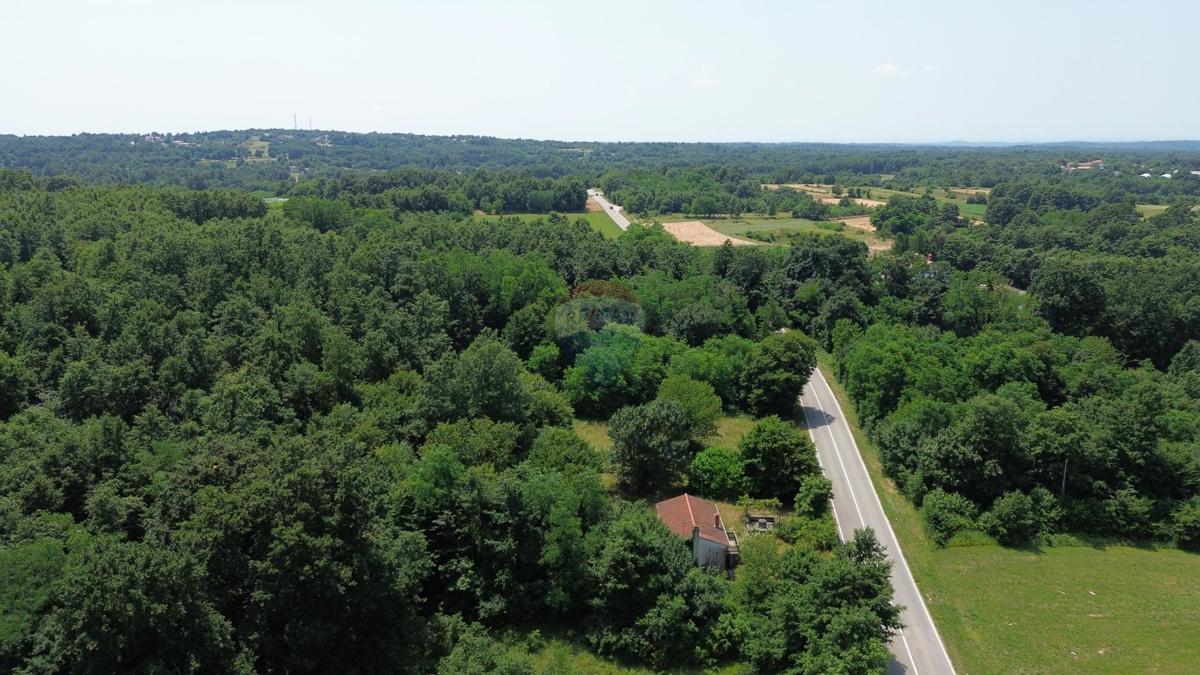 ISTRIA, ŽMINJ – Beautiful Estate with Building Land