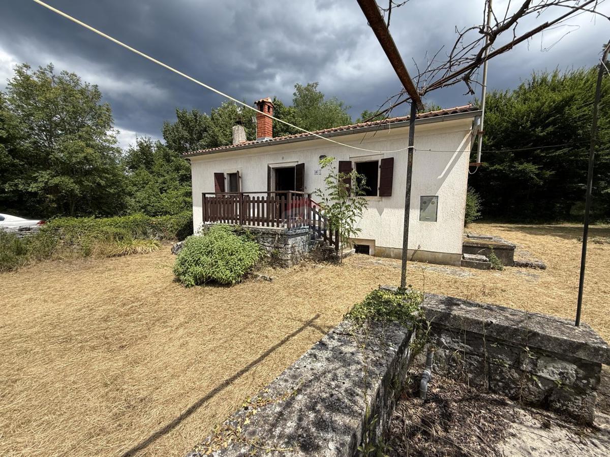 ISTRIA, ŽMINJ – Beautiful Estate with Building Land