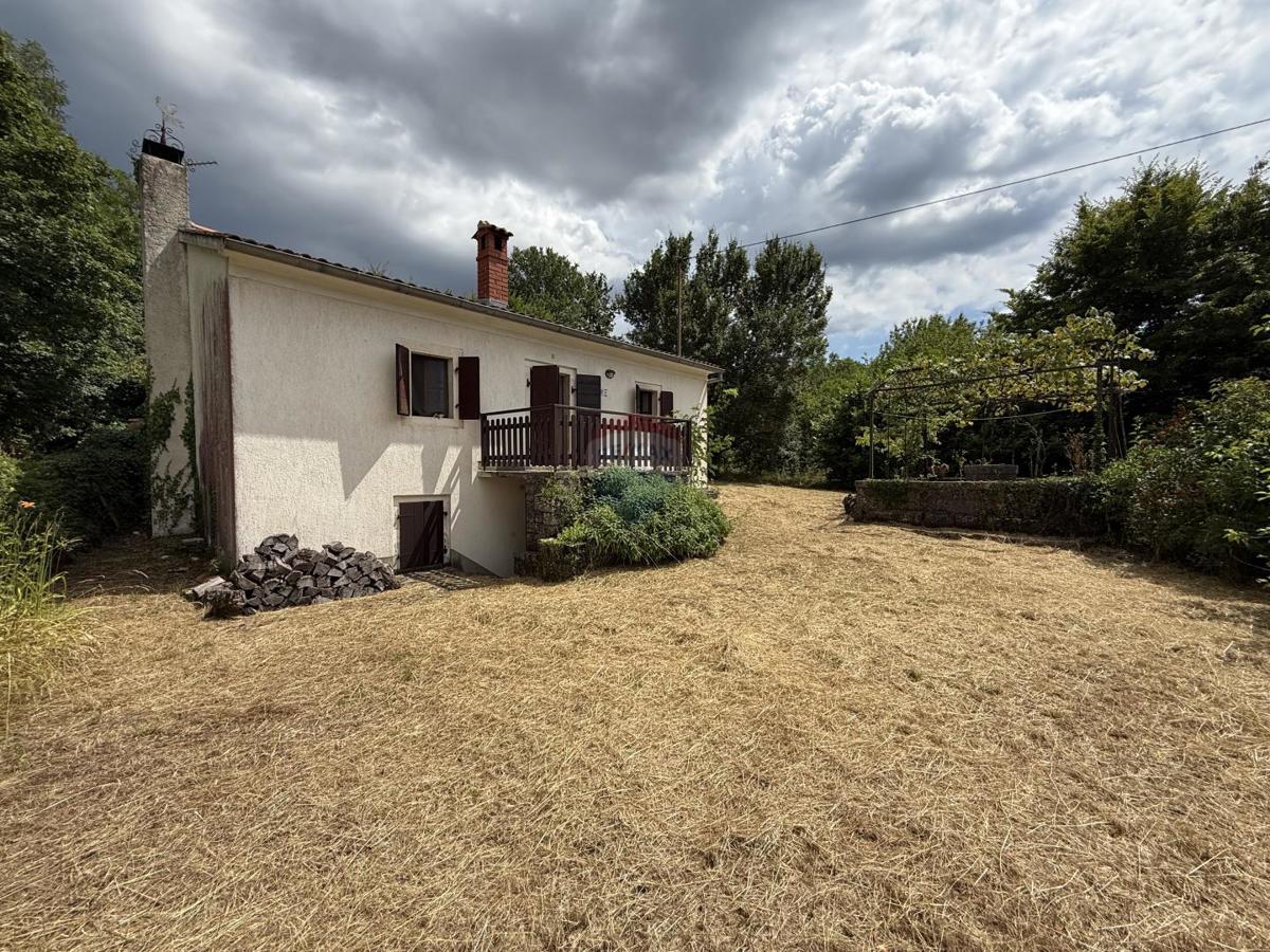 ISTRIA, ŽMINJ – Beautiful Estate with Building Land