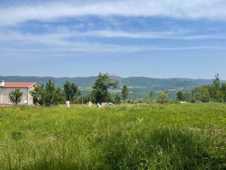 Stavbno zemljišče Vižinada, 2.610m2