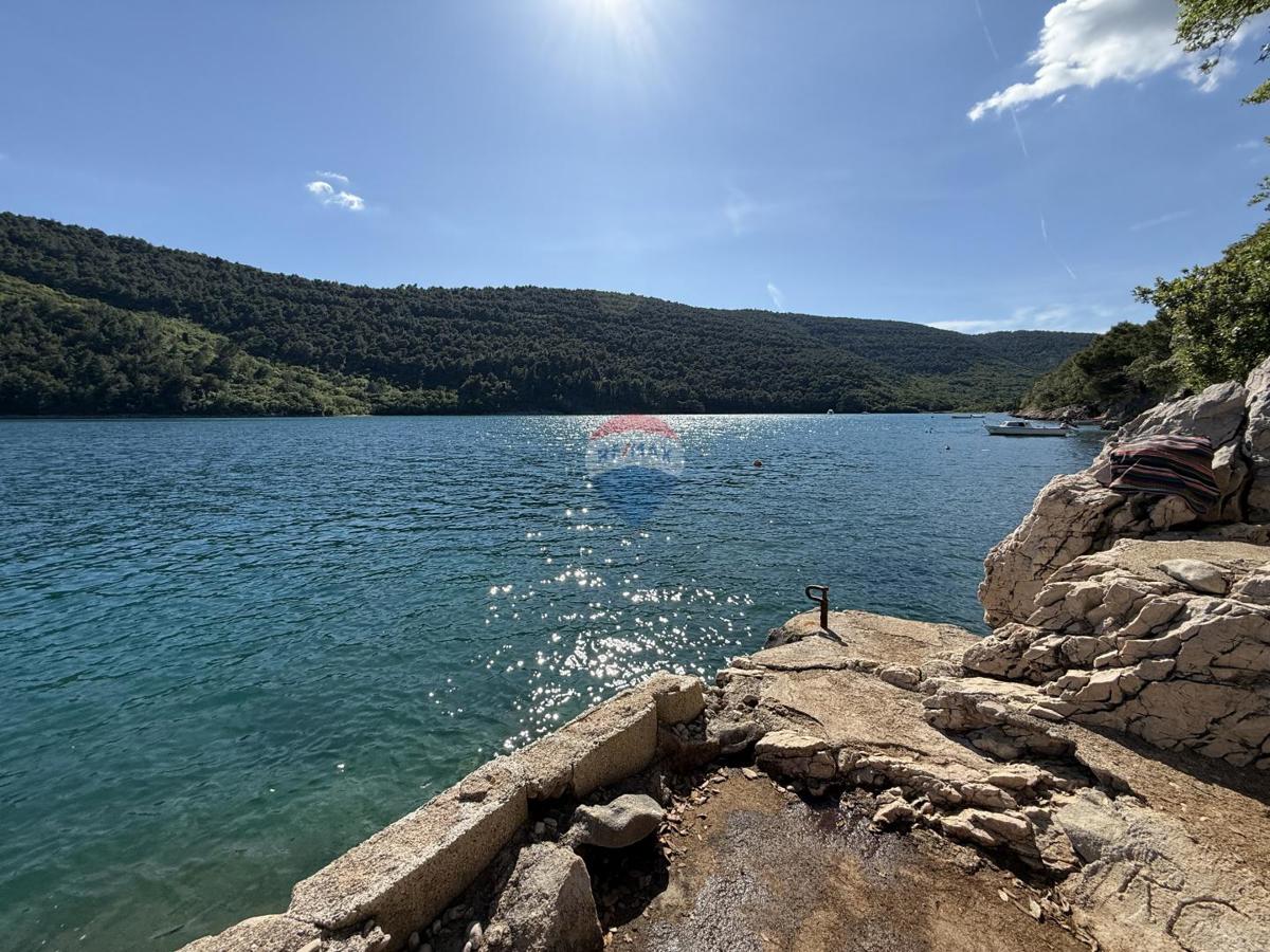 ISTRIA, DUGA LUKA – Land 759 m² by the Sea