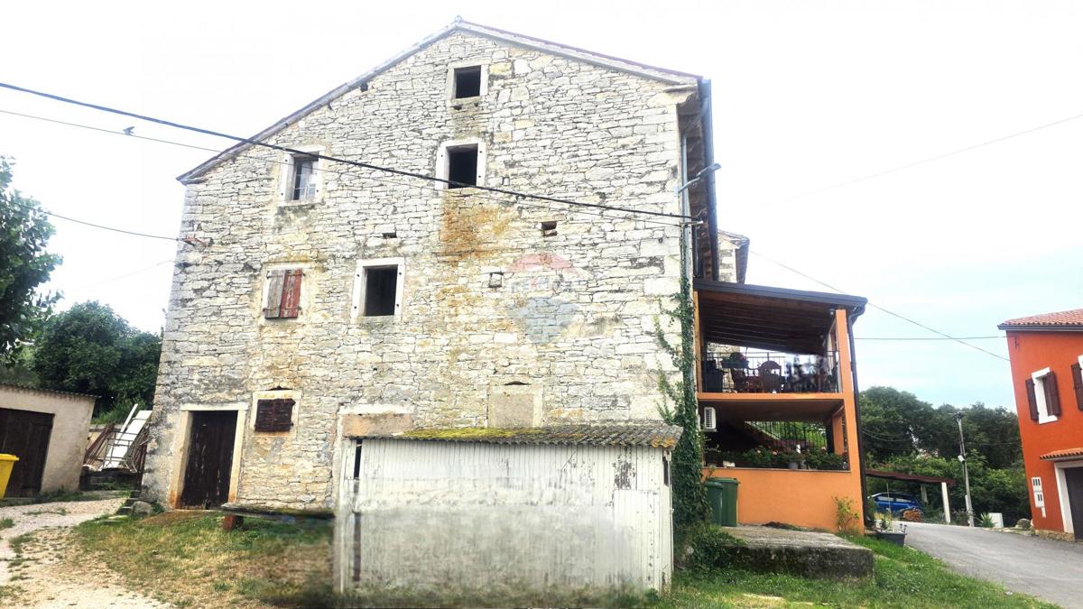 Istra, Buje, okolica – Kamnita hiša za obnovo z razgledom