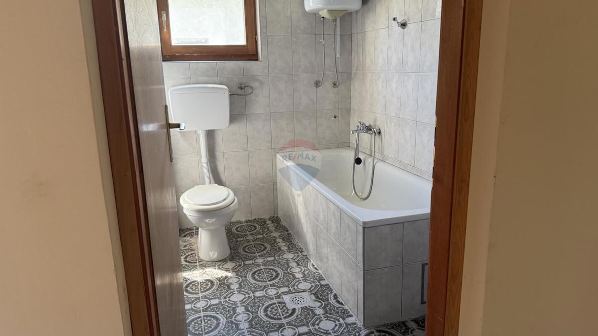 Hiša Begovići, Petrinja, 99m2