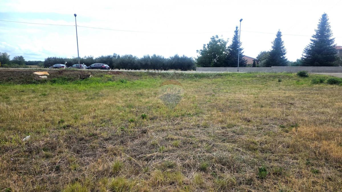 Stavbno zemljišče Petrovija, Umag, 800m2