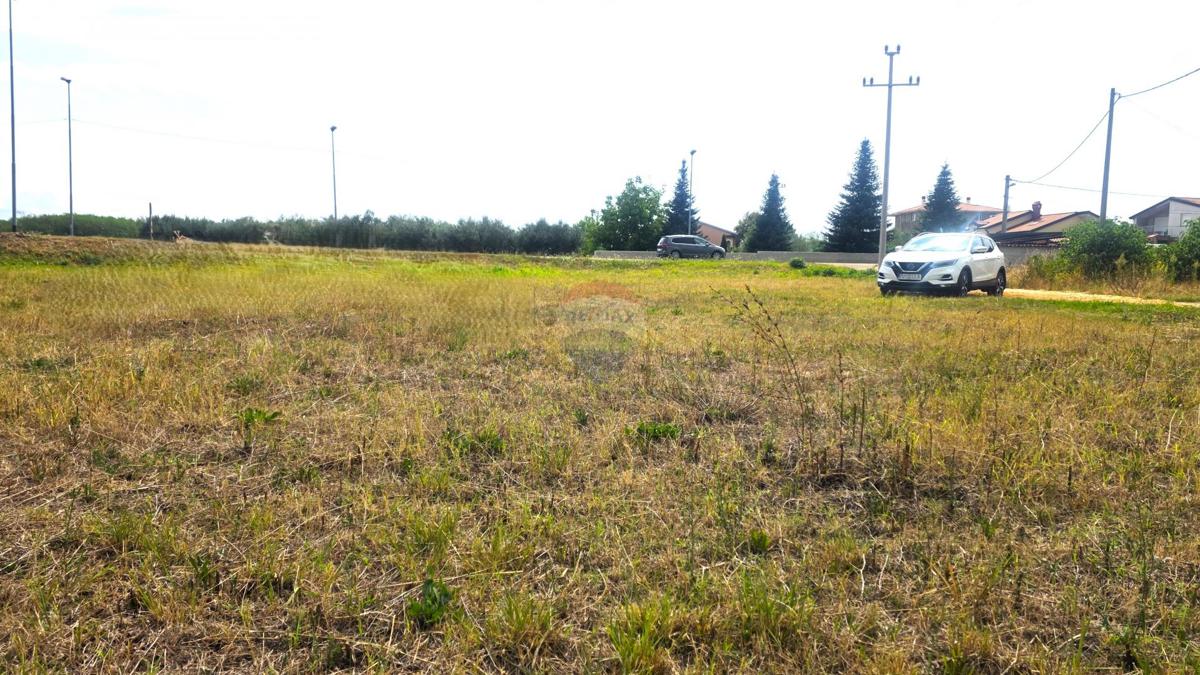 Stavbno zemljišče Petrovija, Umag, 800m2