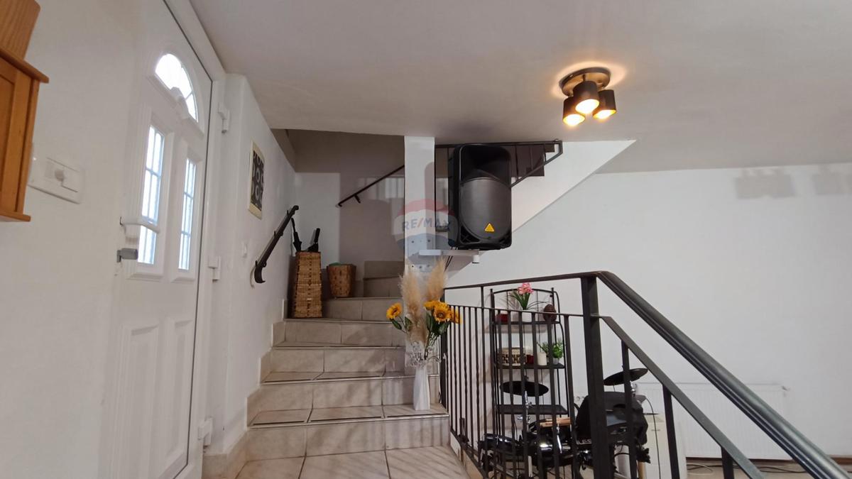 Hiša Rovinj, 86m2