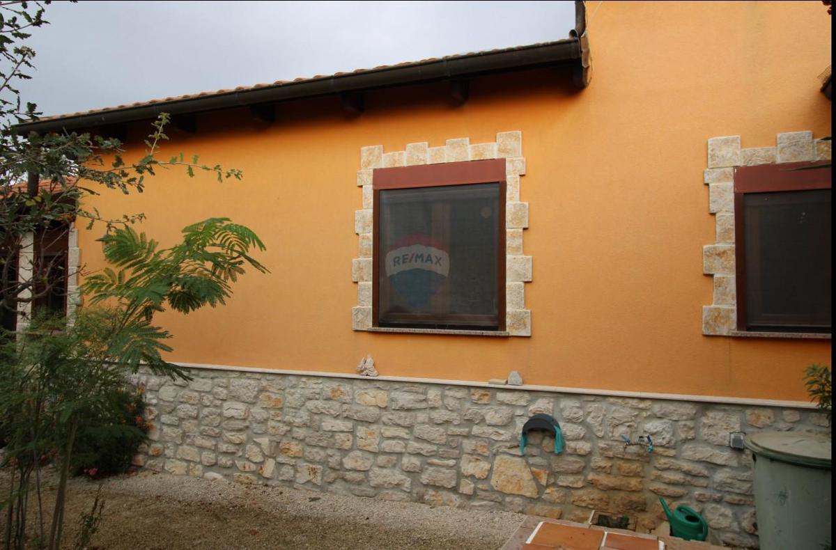 Hiša Višnjan, 140m2