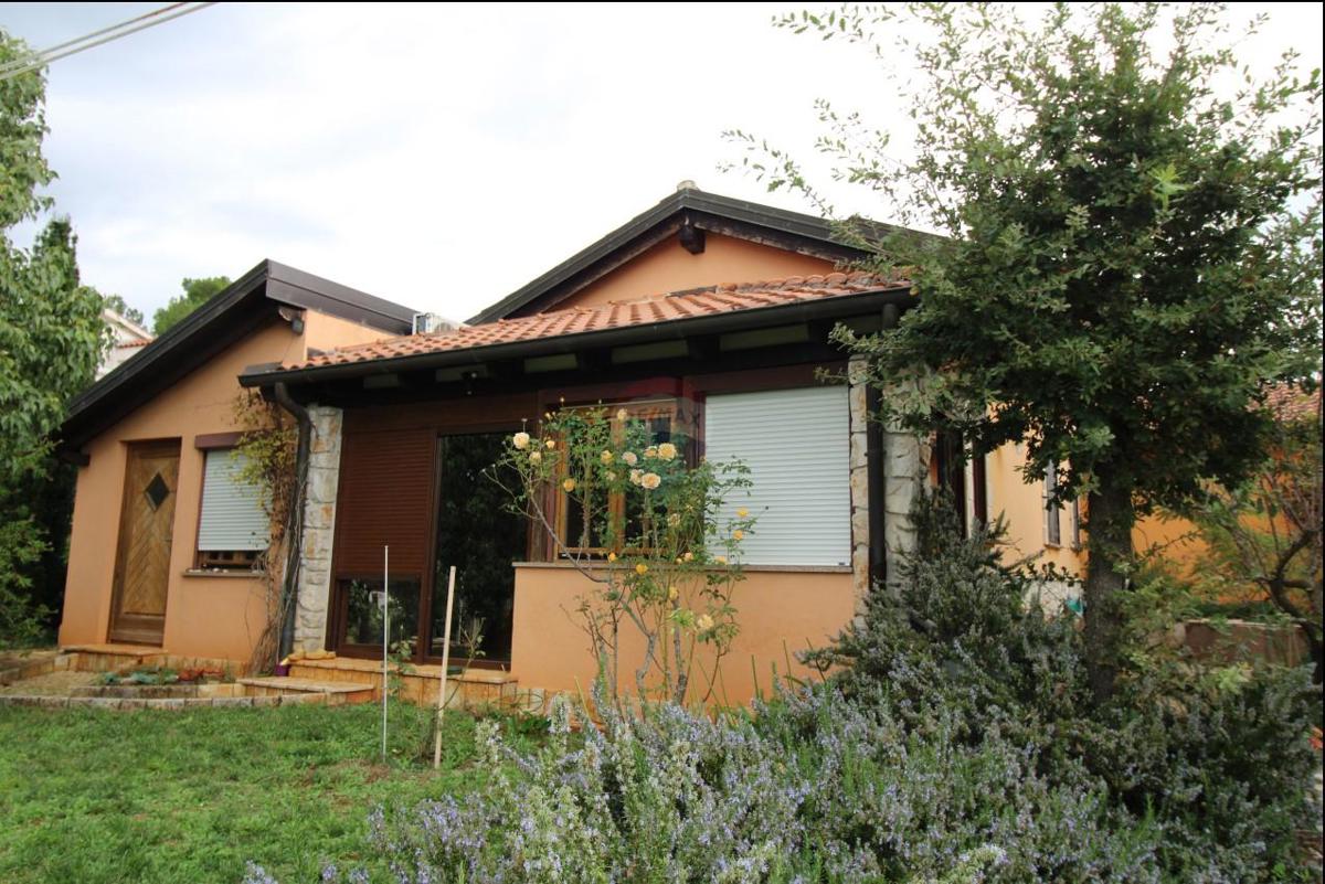 Hiša Višnjan, 140m2