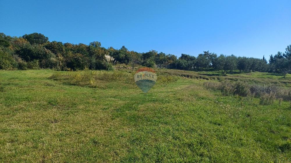 Stavbno zemljišče Pomer, Medulin, 738m2