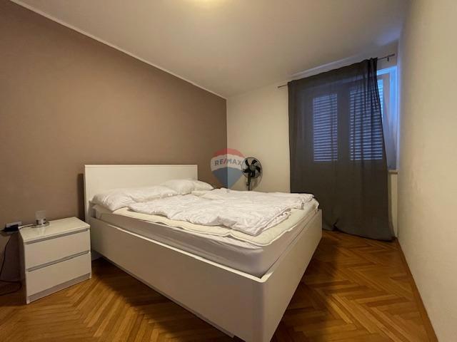 Otok Krk, Punat - družinska hiša z velikim vrtom, razgled, blizu morja