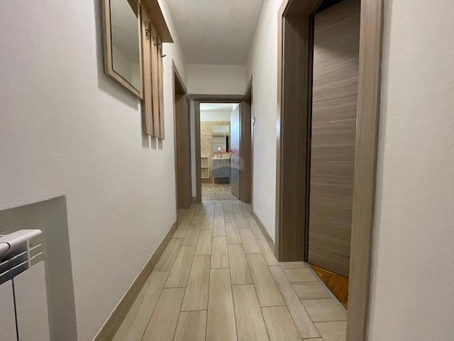 Otok Krk, Punat - družinska hiša z velikim vrtom, razgled, blizu morja