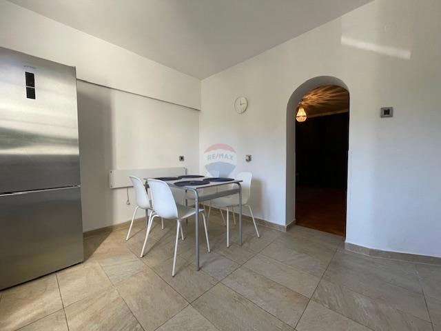 Otok Krk, Punat - družinska hiša z velikim vrtom, razgled, blizu morja