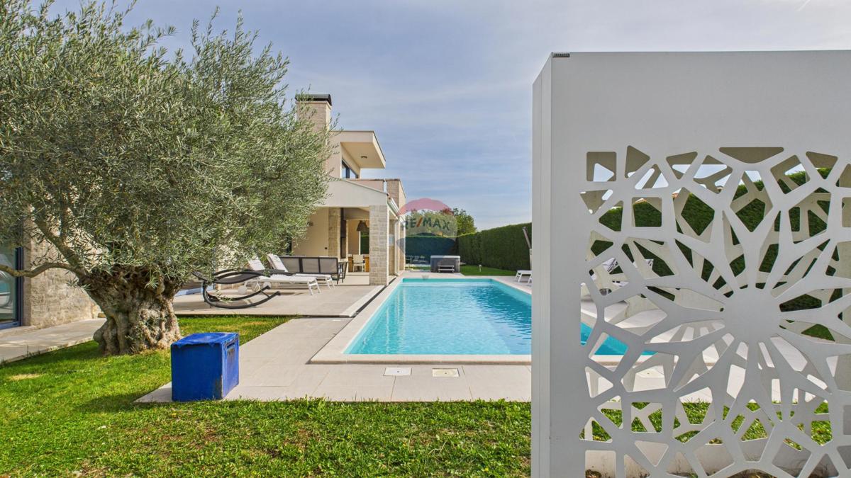 Hiša Sveti Lovreč, 230m2