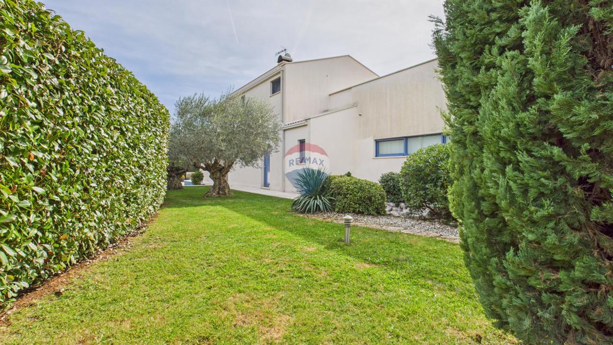 Hiša Sveti Lovreč, 230m2