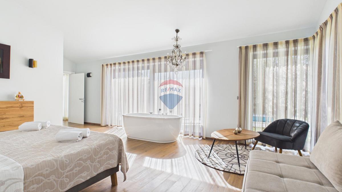 Hiša Sveti Lovreč, 230m2