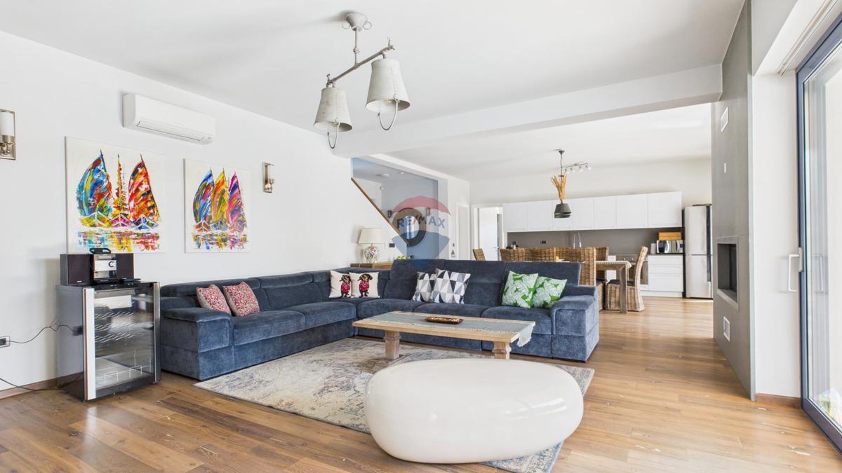 Hiša Sveti Lovreč, 230m2