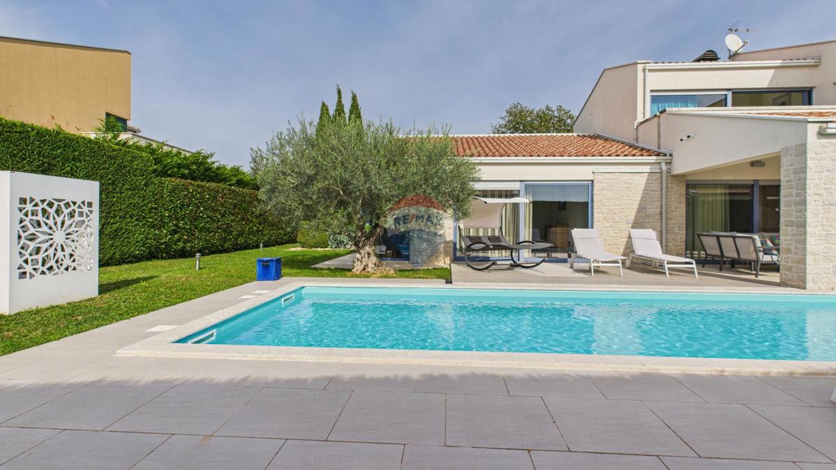 Hiša Sveti Lovreč, 230m2