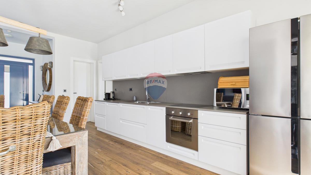 Hiša Sveti Lovreč, 230m2