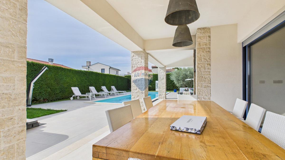 Hiša Sveti Lovreč, 230m2