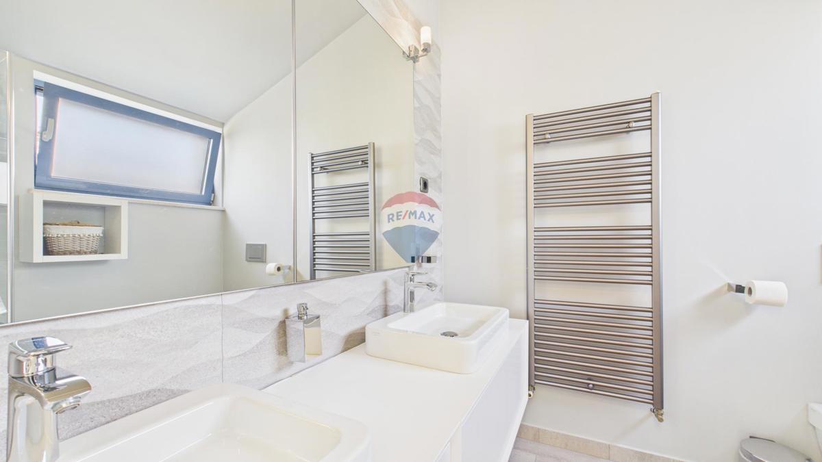 Hiša Sveti Lovreč, 230m2