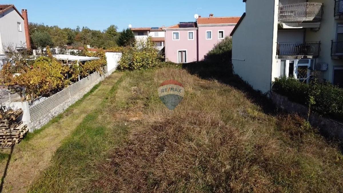 Stavbno zemljišče Poreč, 517m2