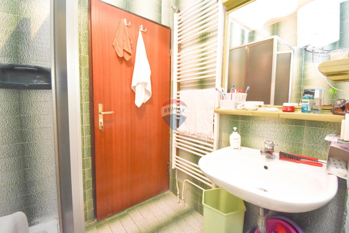 Hiša Cerovački Galovići, Duga Resa, 170m2