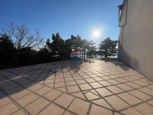 Hiša Omišalj, 306m2