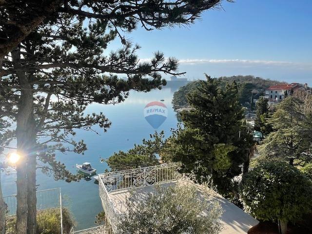 Hiša Omišalj, 306m2