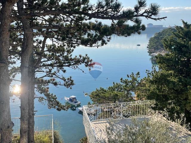 Hiša Omišalj, 306m2