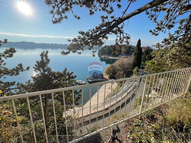 Hiša Omišalj, 306m2