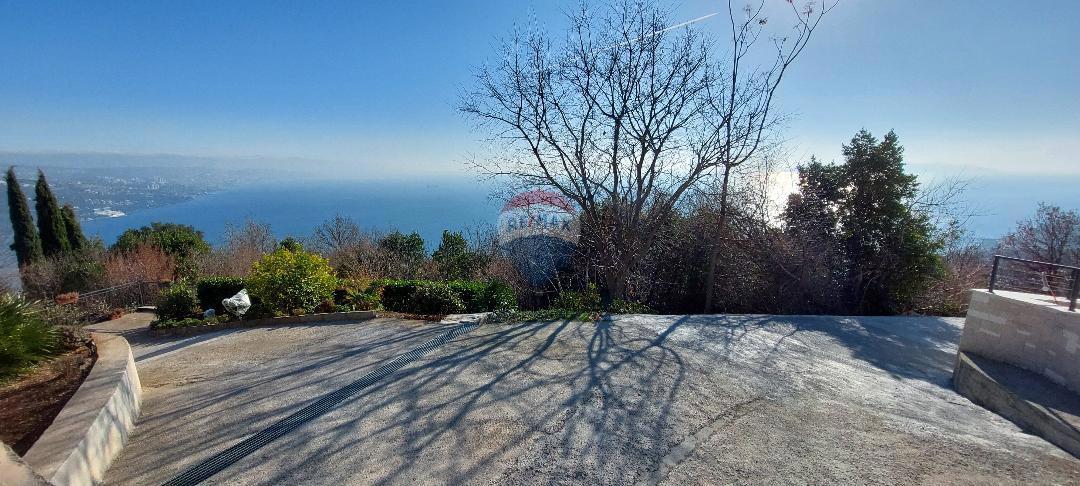 Stavbno zemljišče Bregi, Matulji, 1.457m2