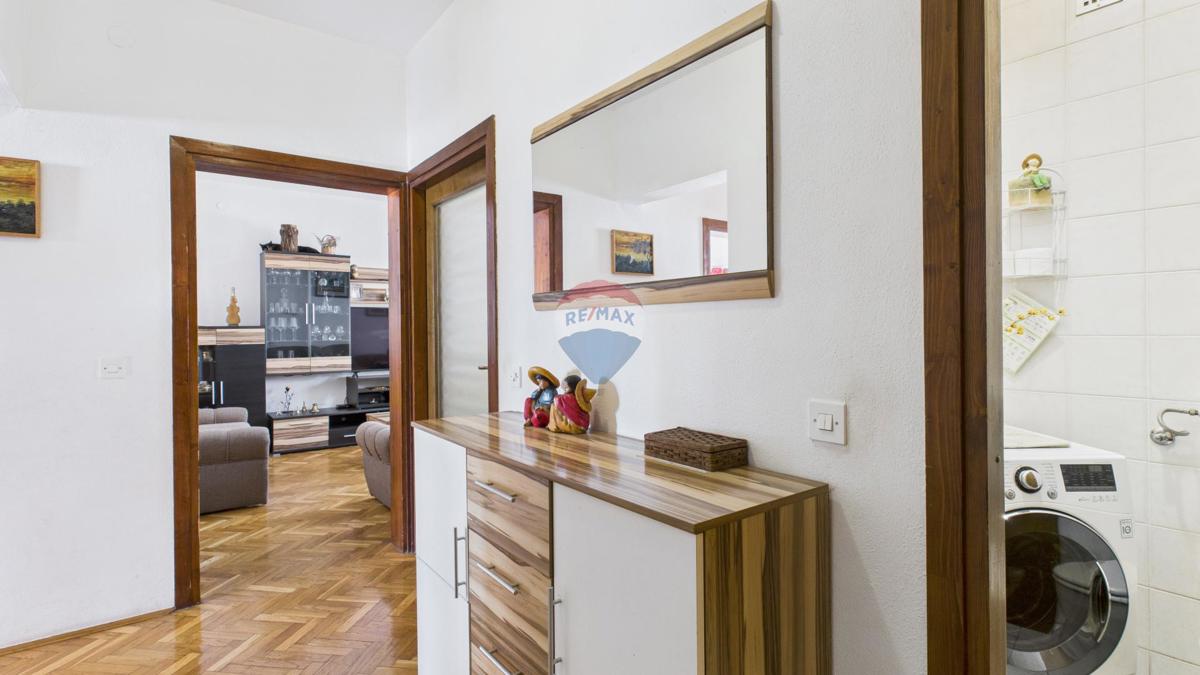 Stanovanje/Apartma Sesvetski Kraljevec, Sesvete, 92,41m2