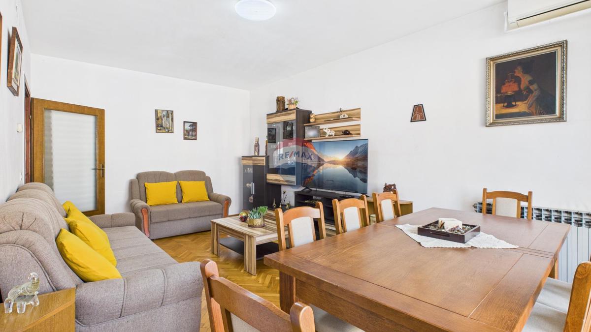 Stanovanje/Apartma Sesvetski Kraljevec, Sesvete, 92,41m2