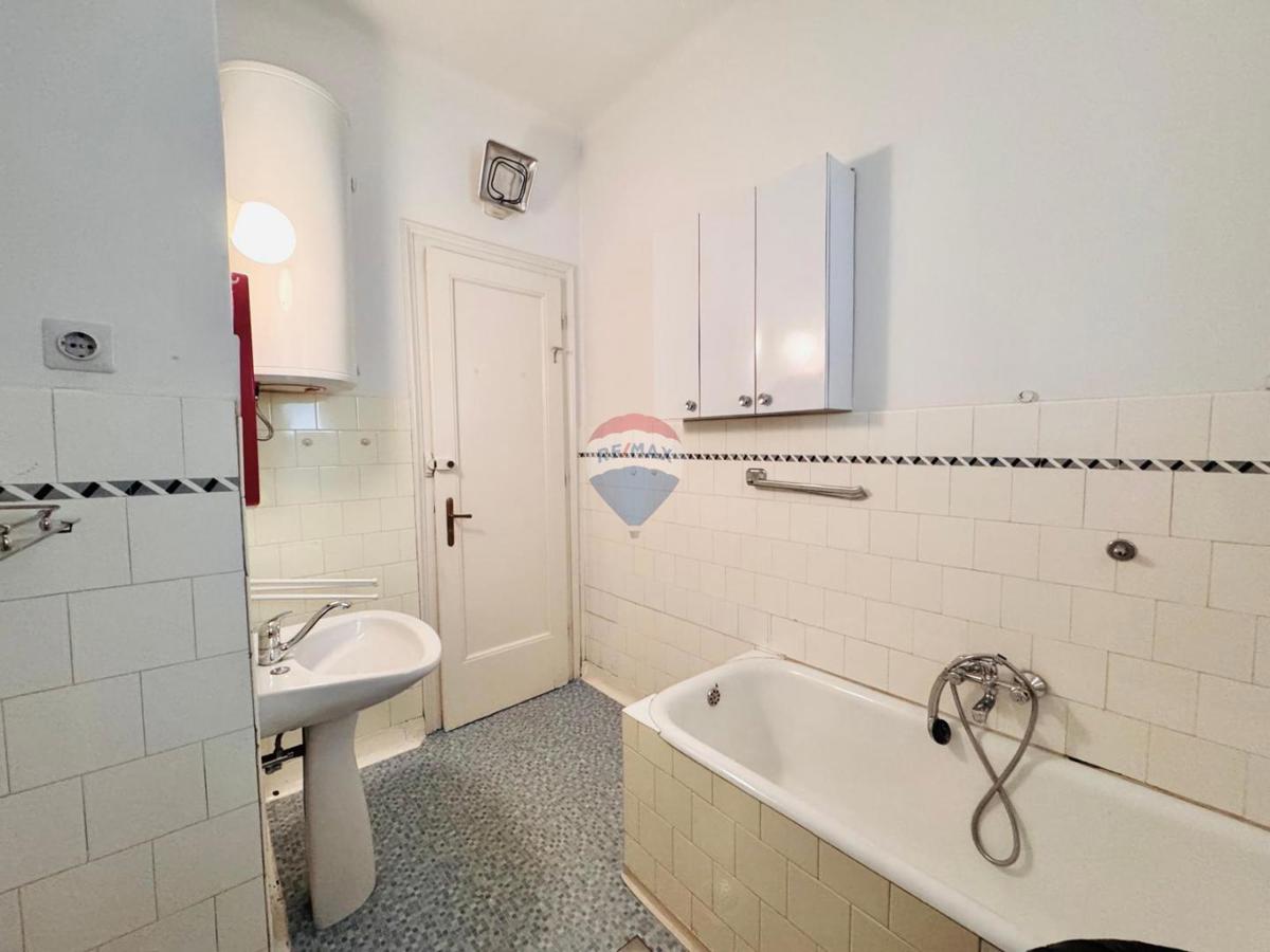 Hiša Pećine, Rijeka, 465m2