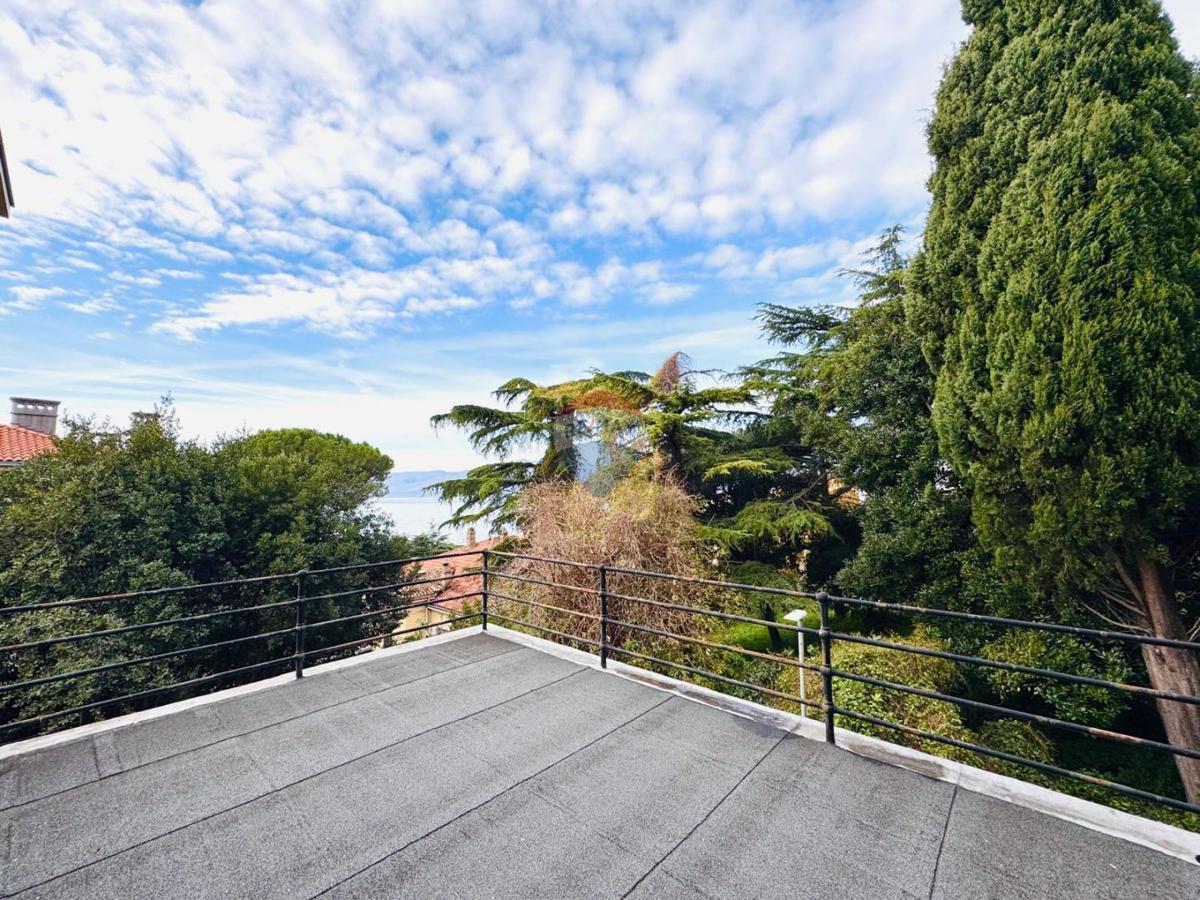 Hiša Pećine, Rijeka, 465m2