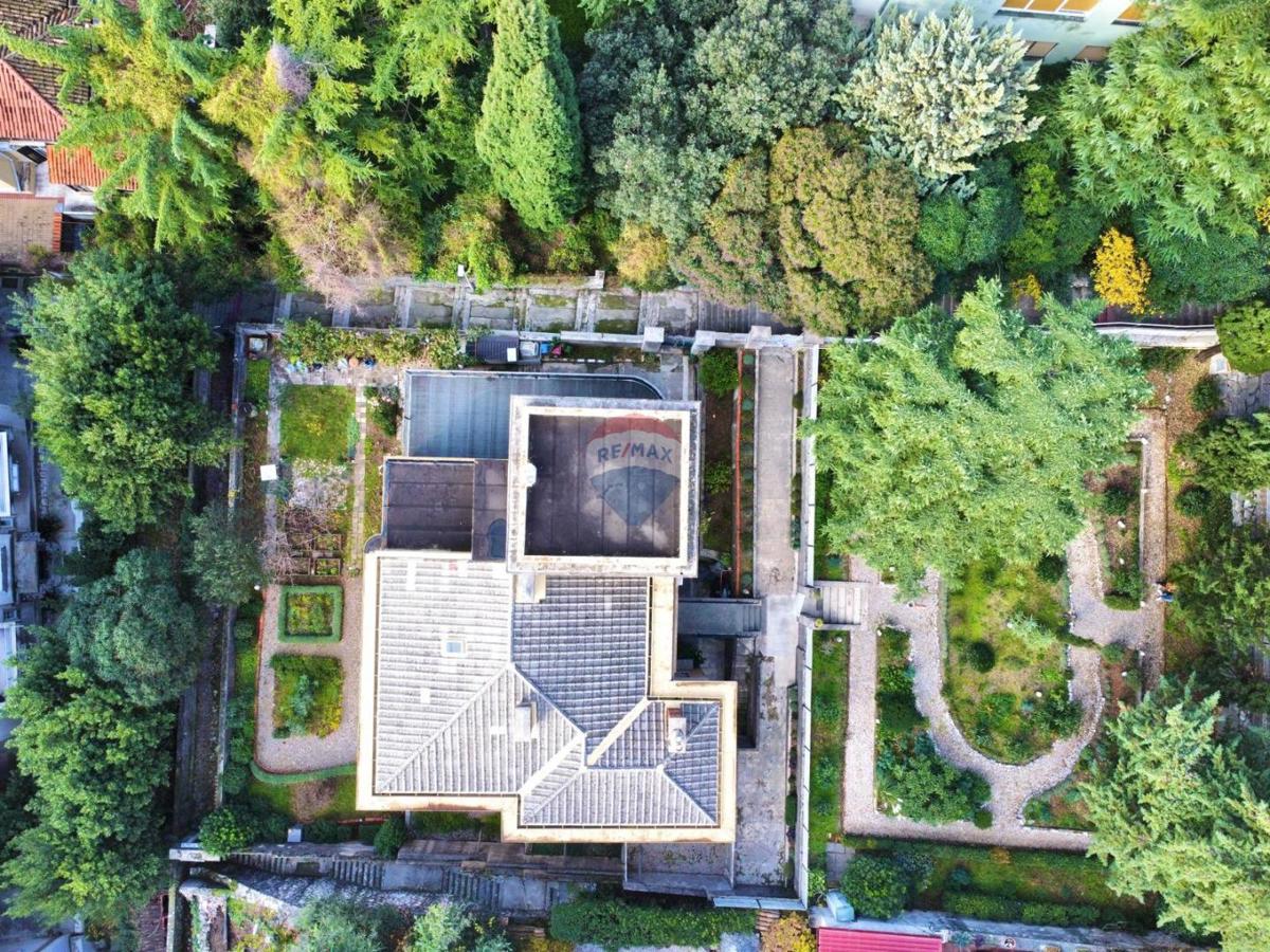 Hiša Pećine, Rijeka, 465m2