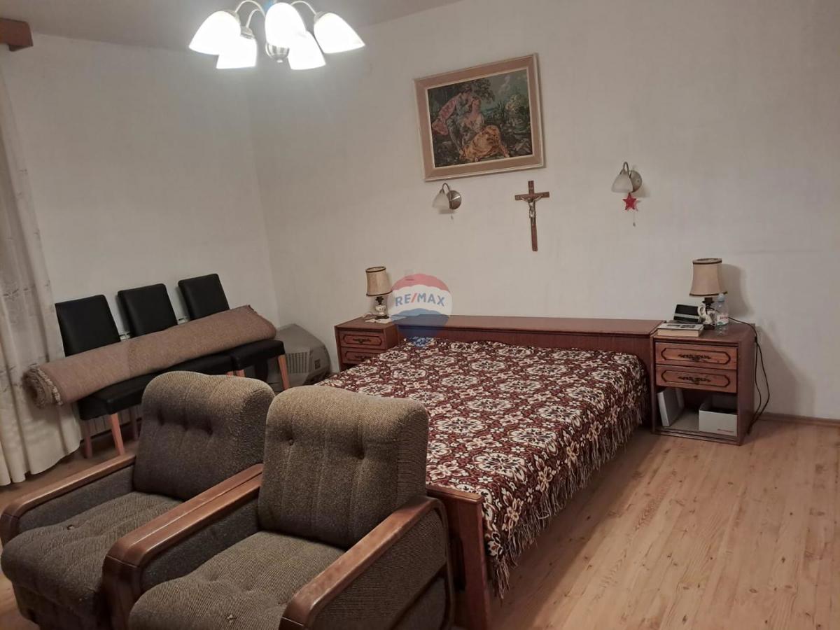 Hiša Bijeljevina Orahovička, Orahovica, 198m2