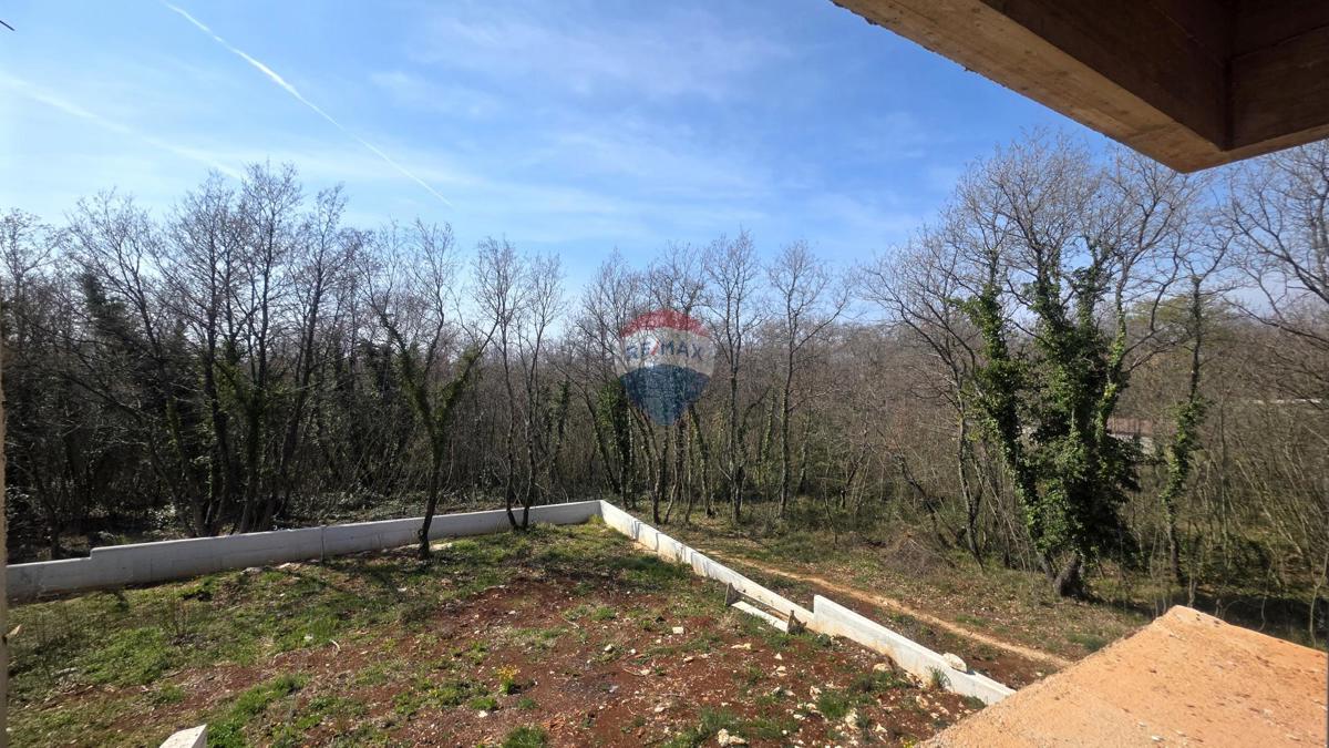 Lovrečica – Dvojček kot investicija ob morju