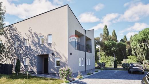 Lovrečica – Dvojček kot investicija ob morju