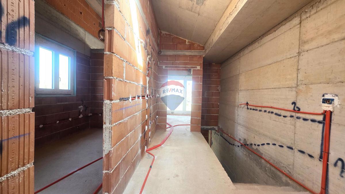 Lovrečica – Dvojček kot investicija ob morju