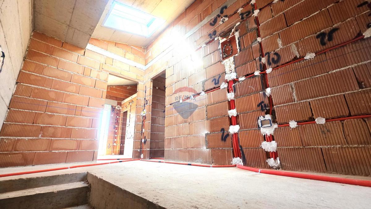 Lovrečica – Dvojček kot investicija ob morju