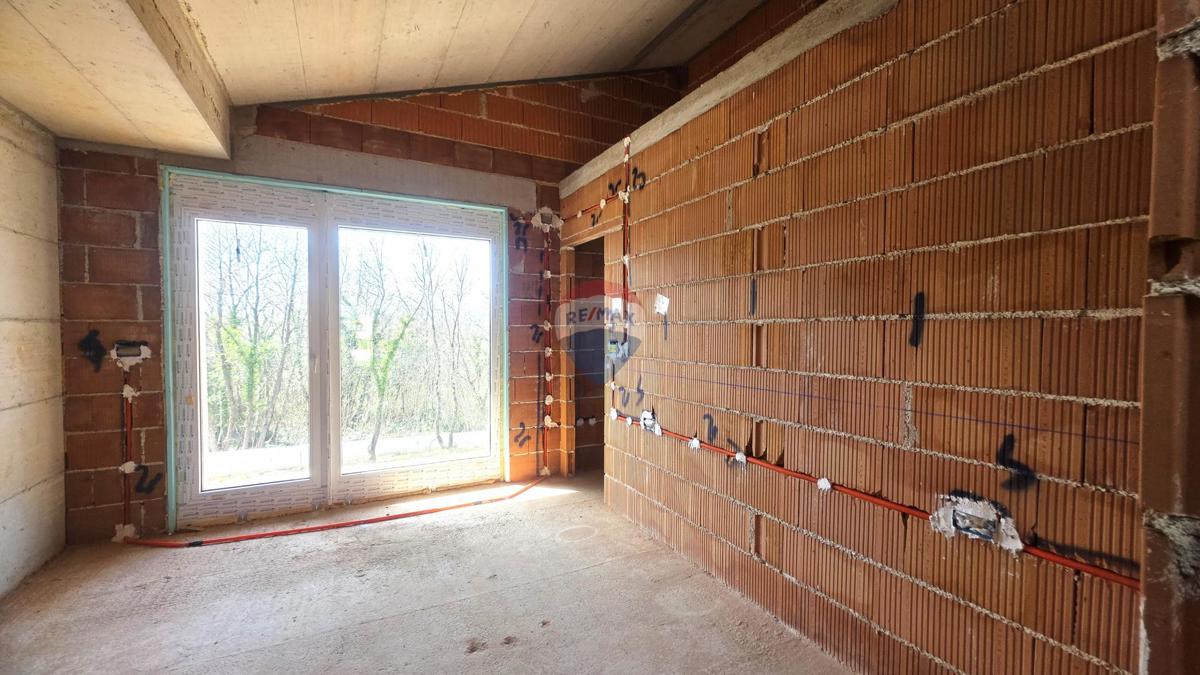 Lovrečica – Dvojček kot investicija ob morju