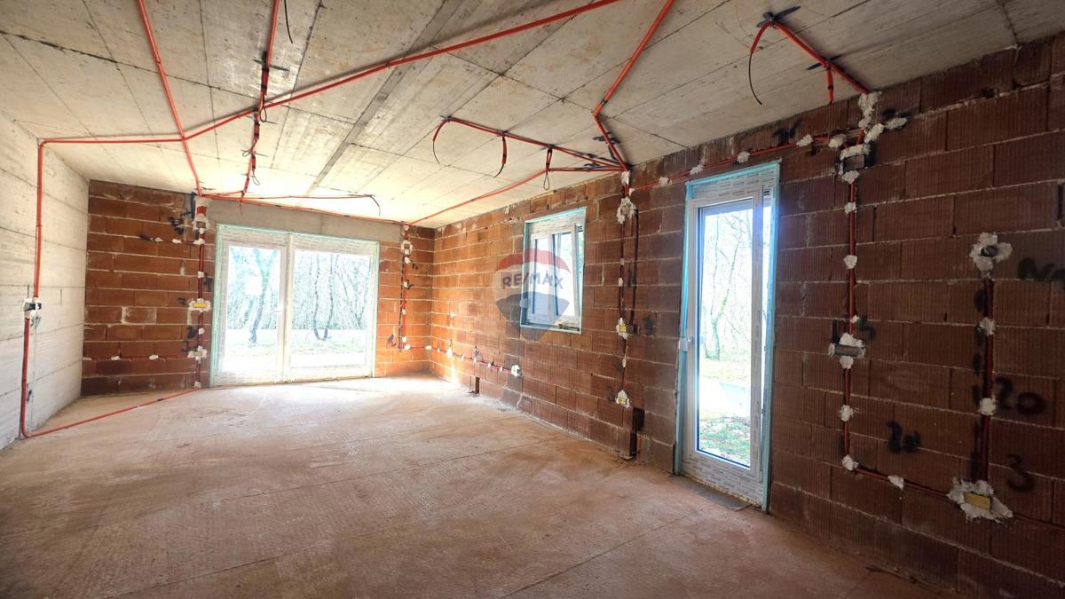 Lovrečica – Dvojček kot investicija ob morju