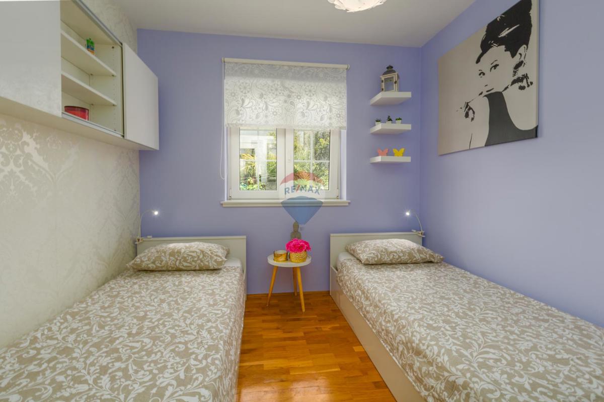 Stanovanje/Apartma Funtana, 65,87m2