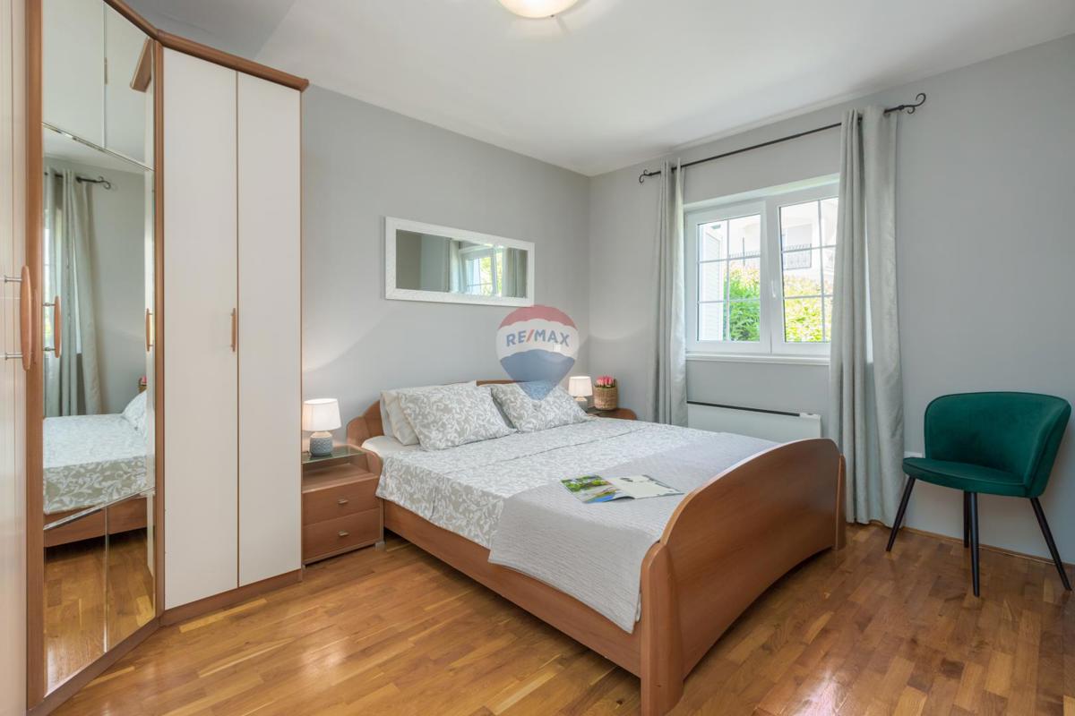 Stanovanje/Apartma Funtana, 65,87m2